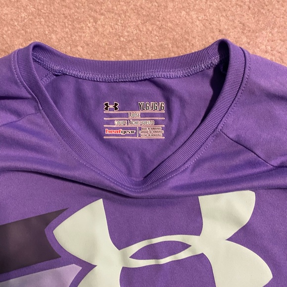 Under Armour short sleeve tee - Picture 2 of 3